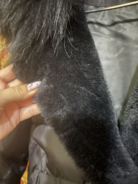 Женская куртка черная