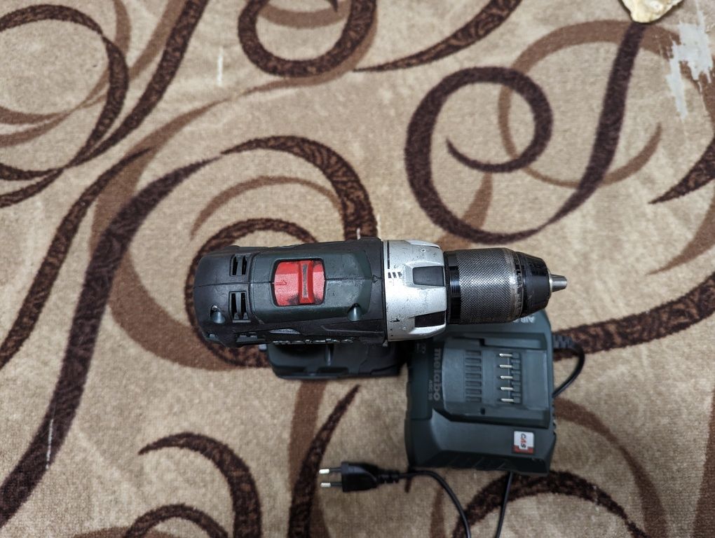 Аккумуляторный шуруповерт METABO BS 18 LT (2 Ач)