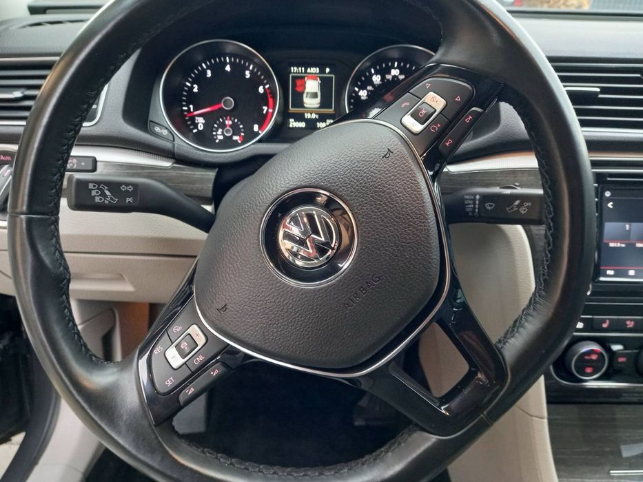 Продам Passat B8 з пробігом 50 000!!! Модельний ряд 2018 року!