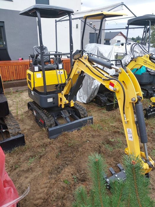 Minikoparka ME11 1050kg