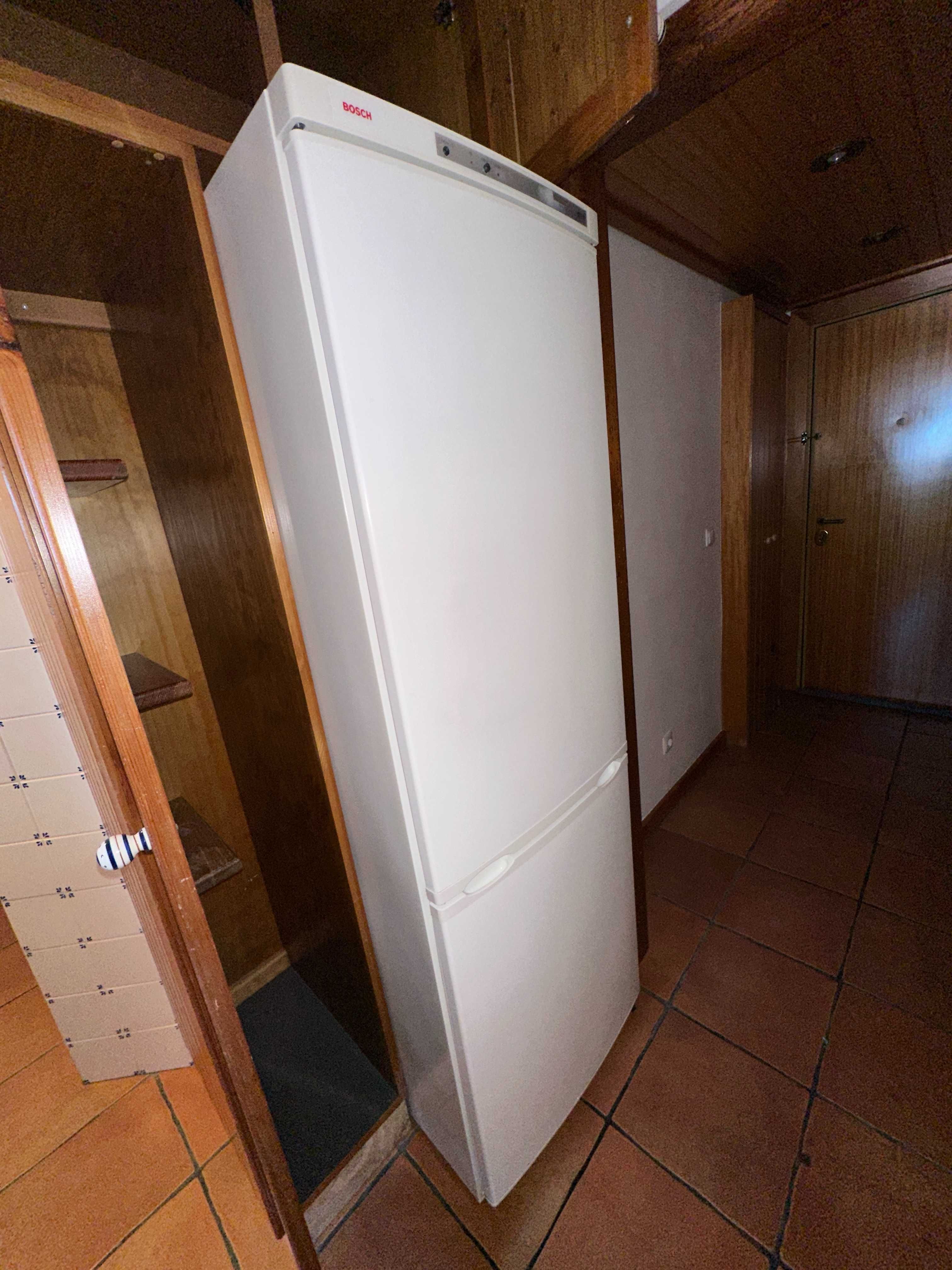 Vendo frigorifico BOSCH combinado
