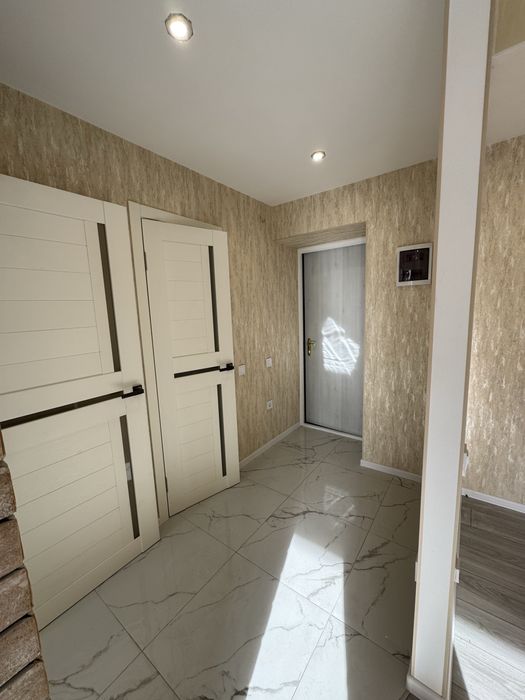 Продам 1 кв в новобудові вул. І. Сірка