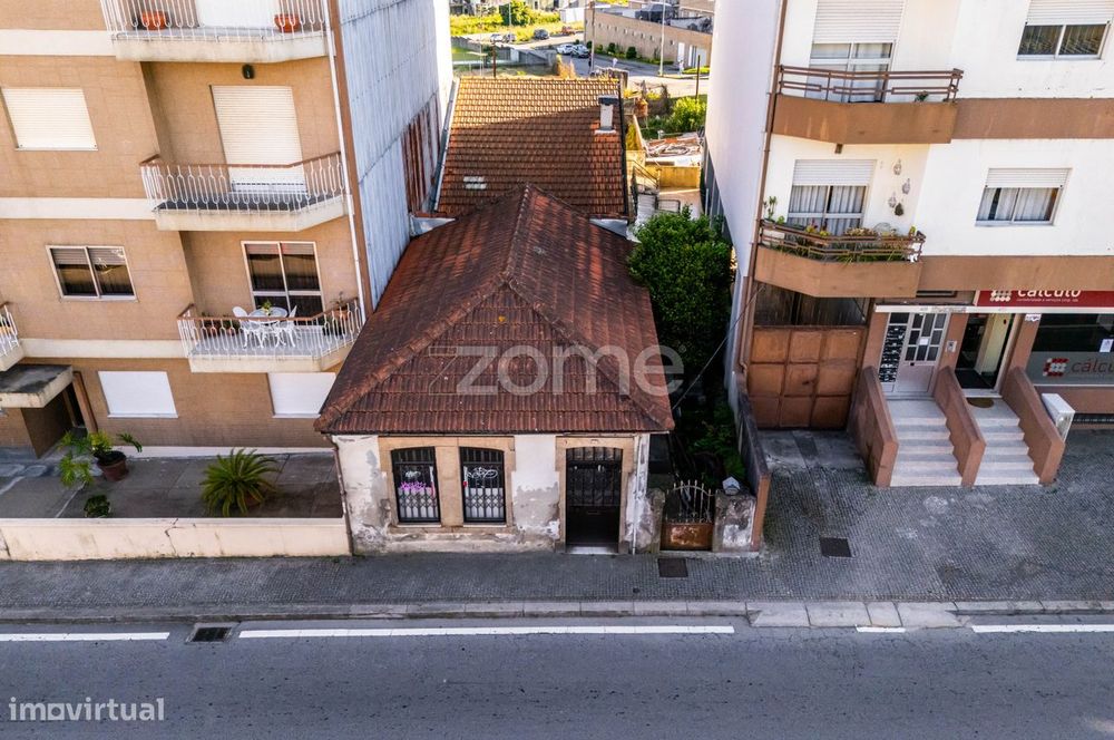 Moradia T2 para Reabilitação Total – Fânzeres, Gondomar