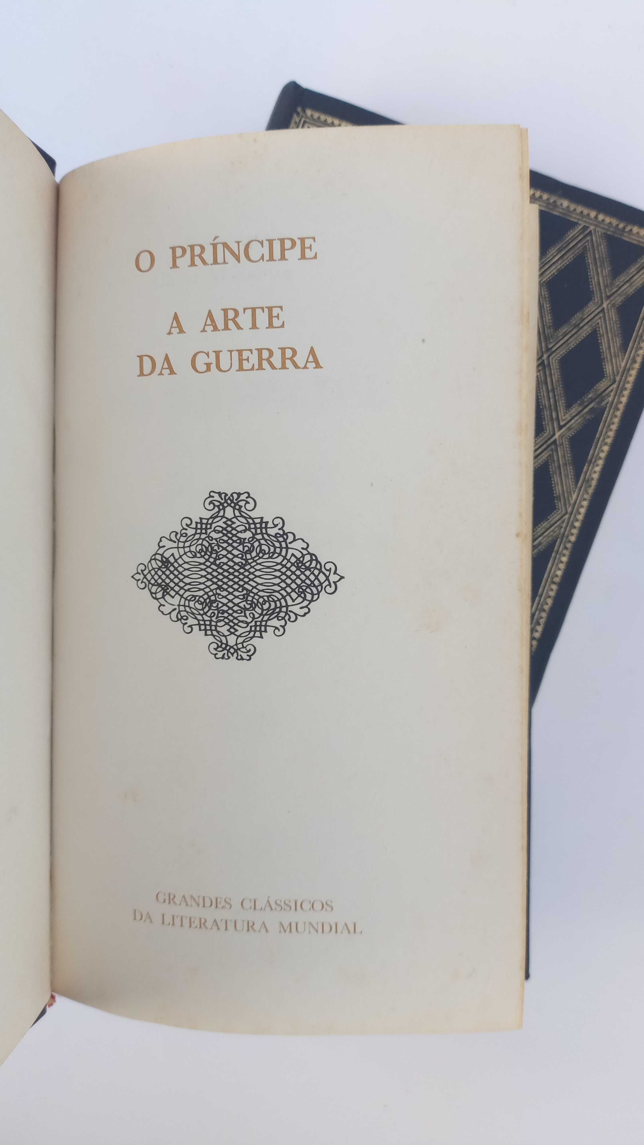 O Principe e A Arte da Guerra - Maquiavel / Ensaios - Michel Montaigne