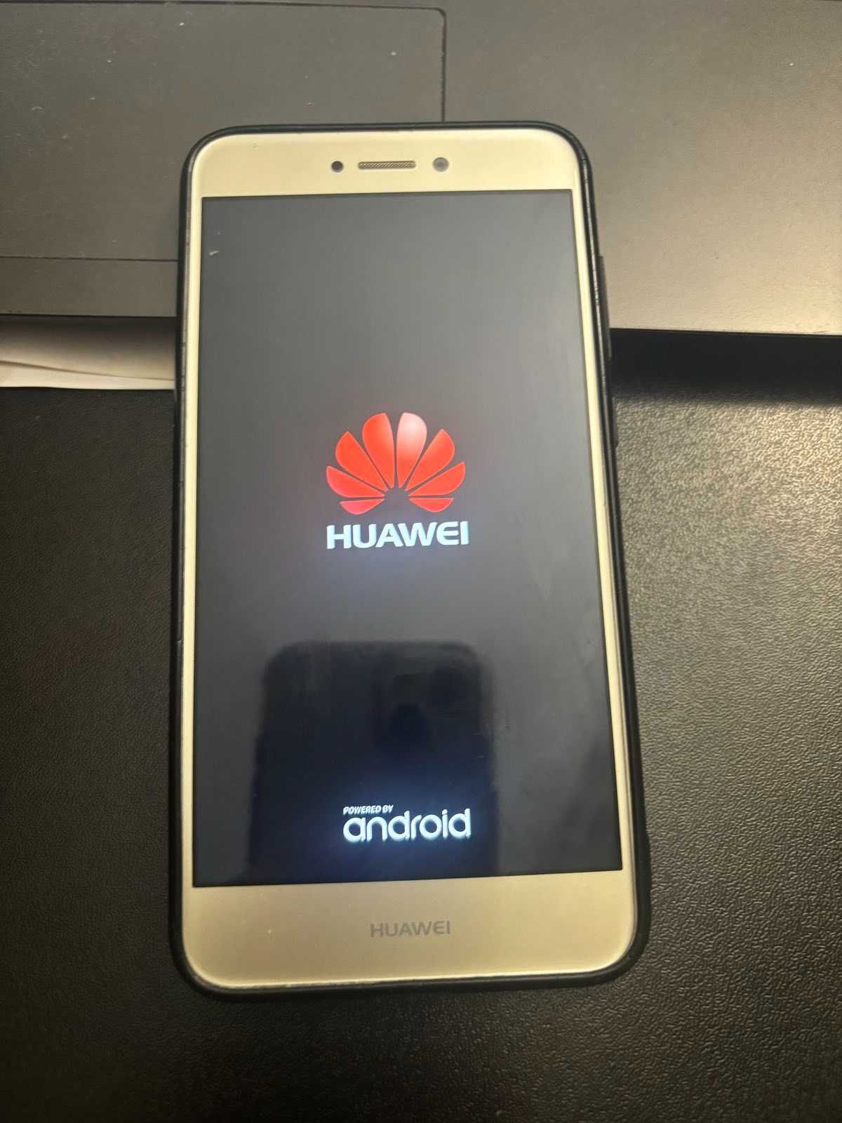 Телефон Huawei P8 lite 2017 16GB