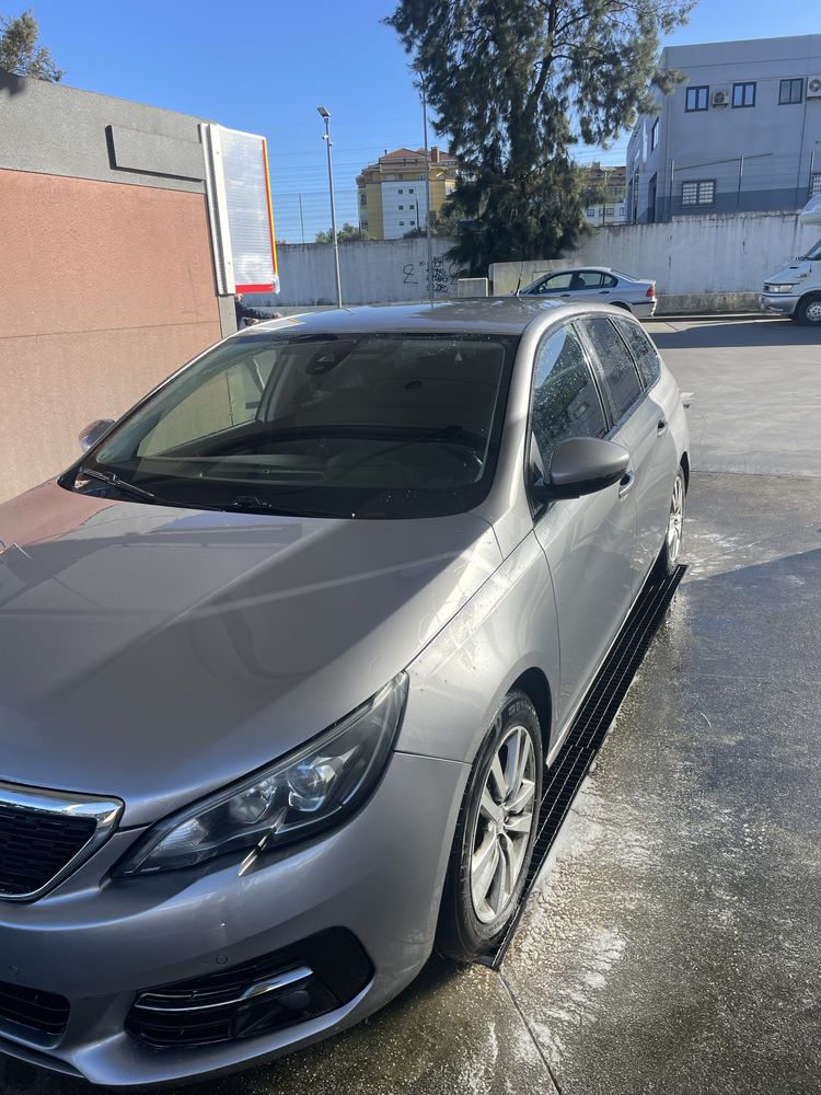 Peugueot 308 SW BlueHDI Automatico