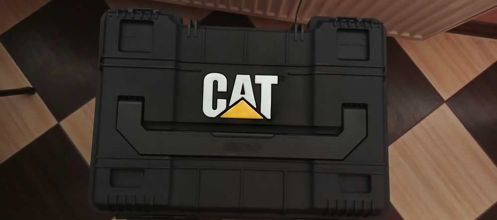 Акумуляторний інструмент CAT DX12K – дриль та шуруповерт (комбо-набір)