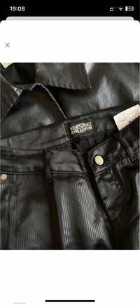 Чорні шовкові штани Versace