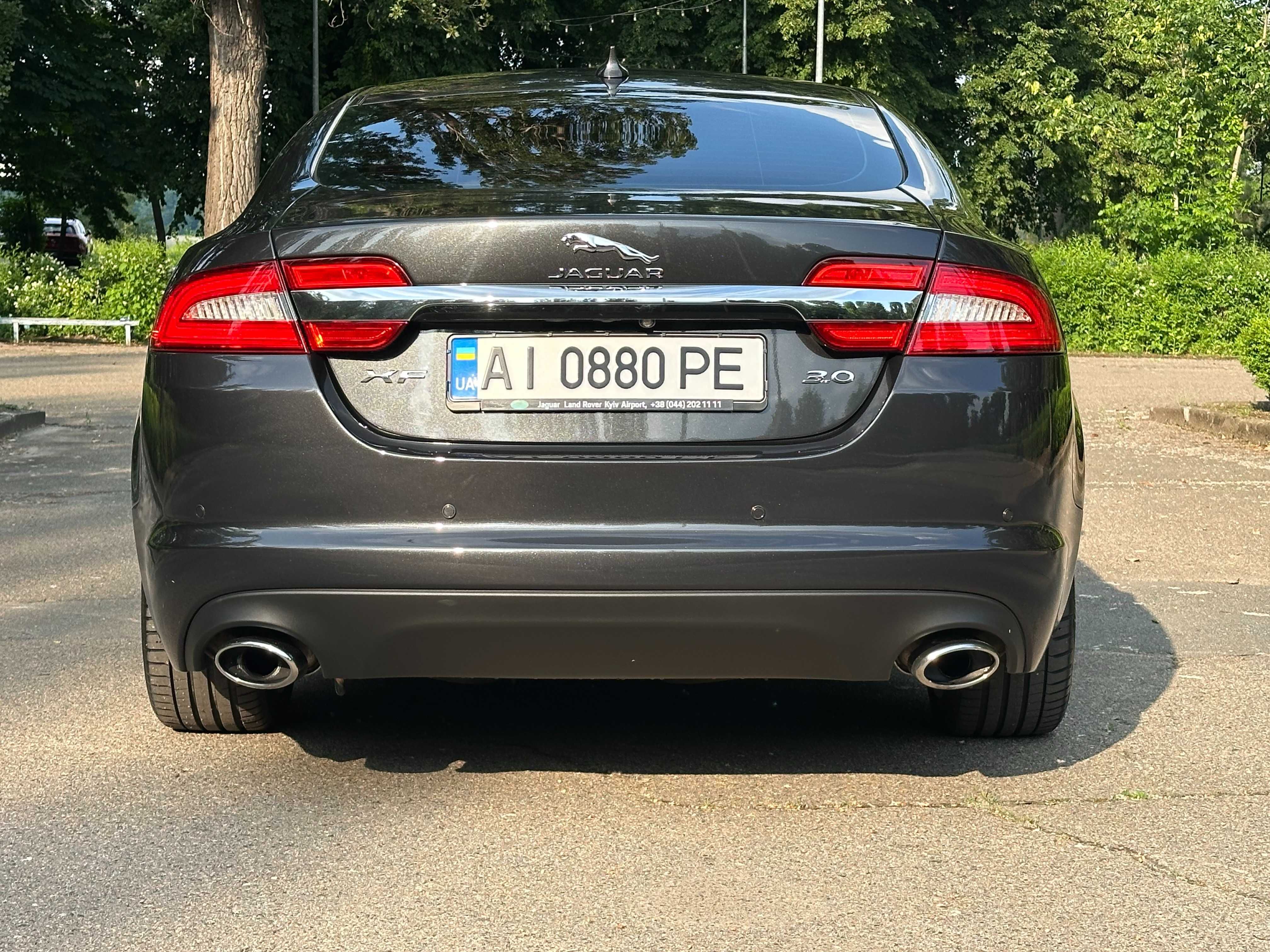 Jaguar XF 3.0 AT (340 к.с.) RWD