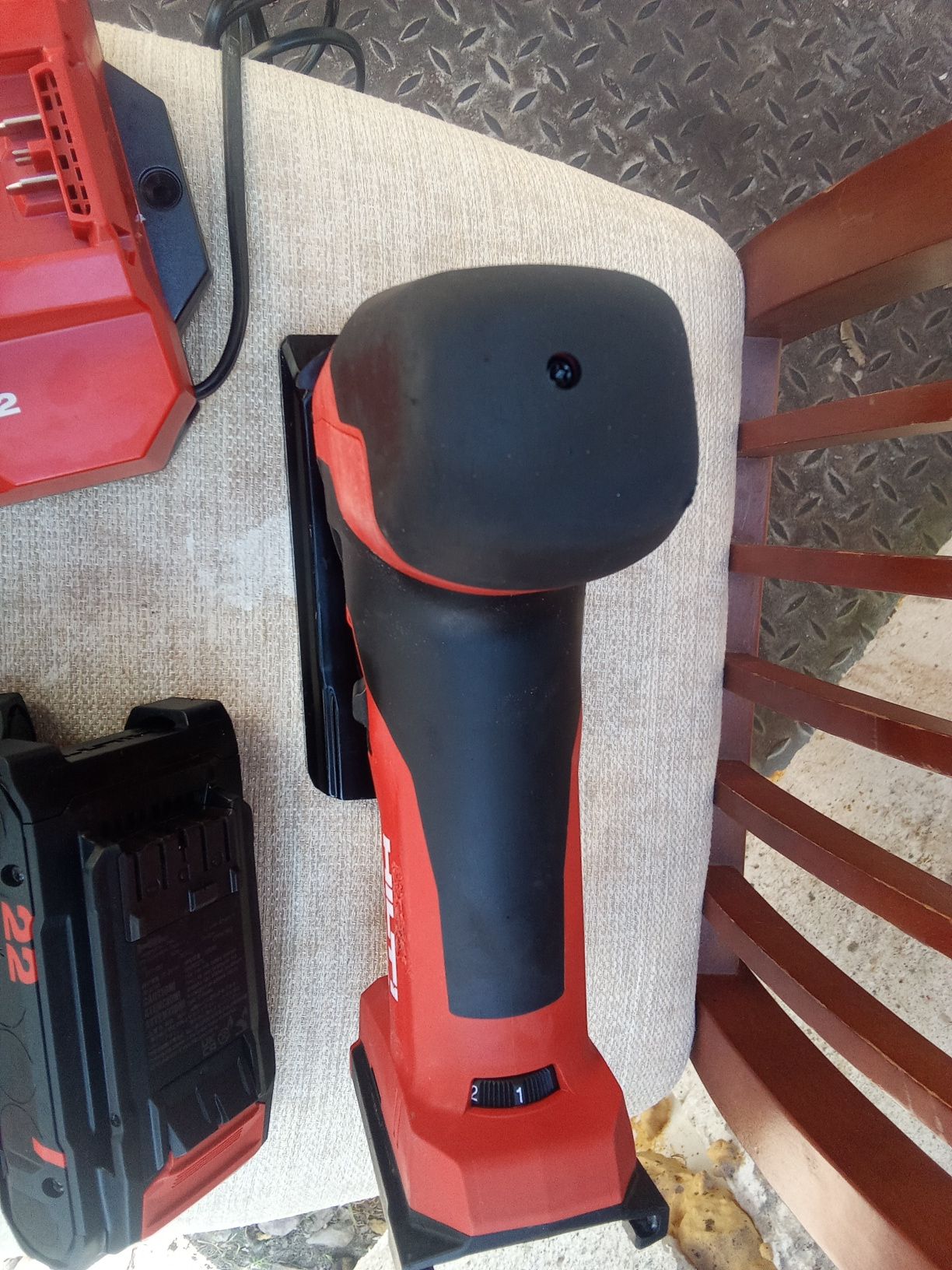 Wyrzynarka Hilti sjt6 22 Nuron
