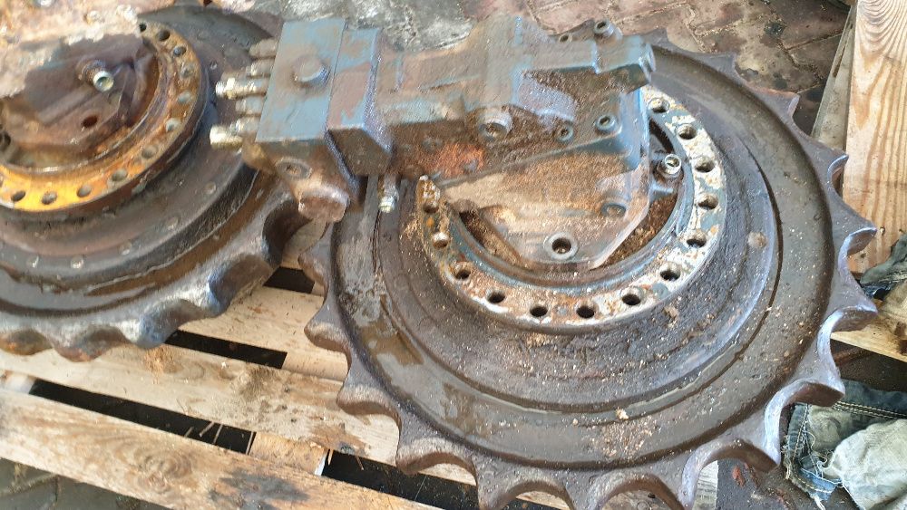 koparka O&K RH 6-22 zwolnica final drive napęd gąsienicy układ planeta