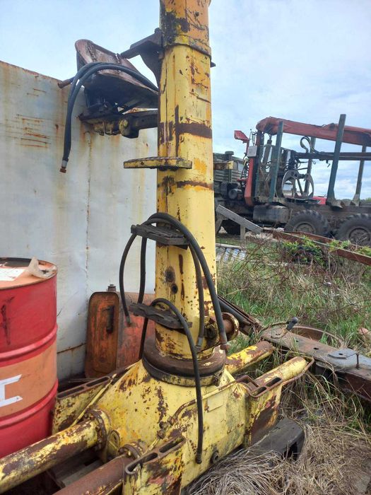 Кран маніпулятор для лісу Epsilon Е 17. 7.