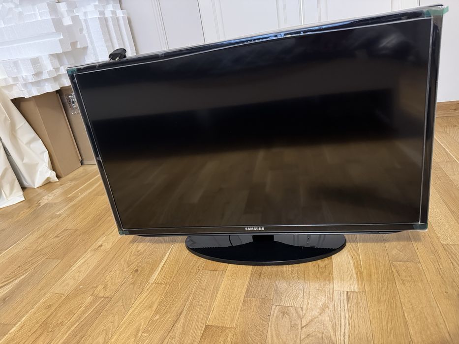 Телевізор Samsung 32 UE-32EH5000