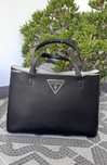 Mala preta guess
