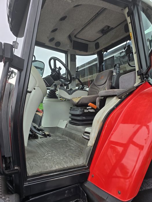 Massey Ferguson 6475