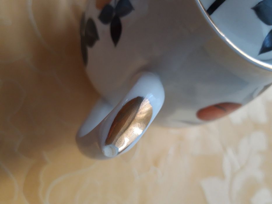 Частина чайного сервізу