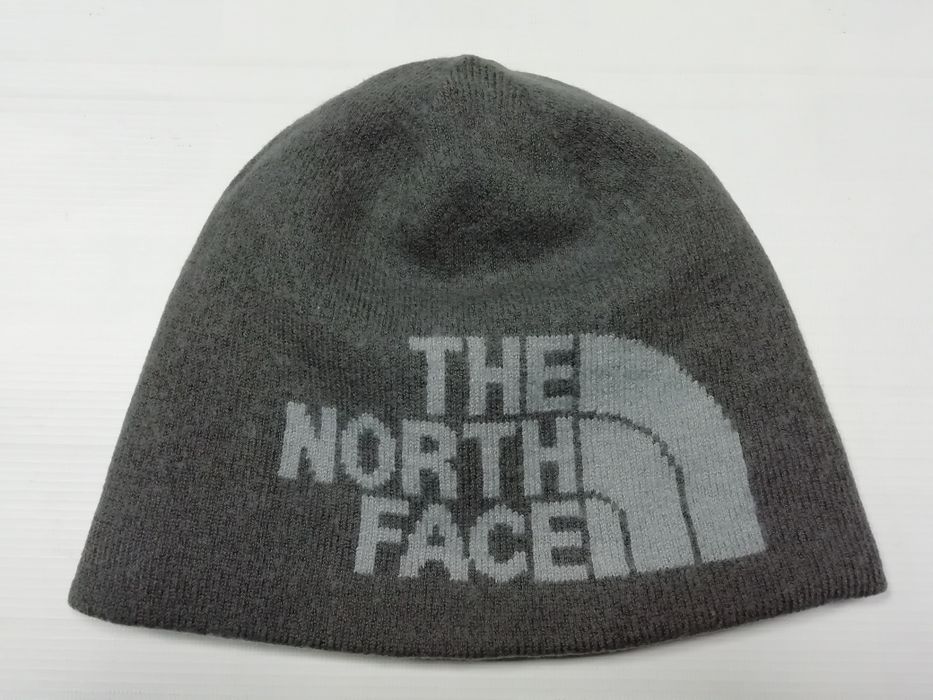 The North Face шапка зимова