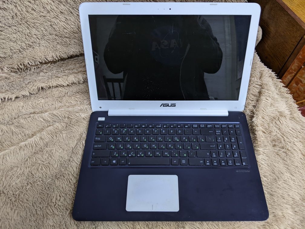 Ноутбук Asus E502M 15.6"