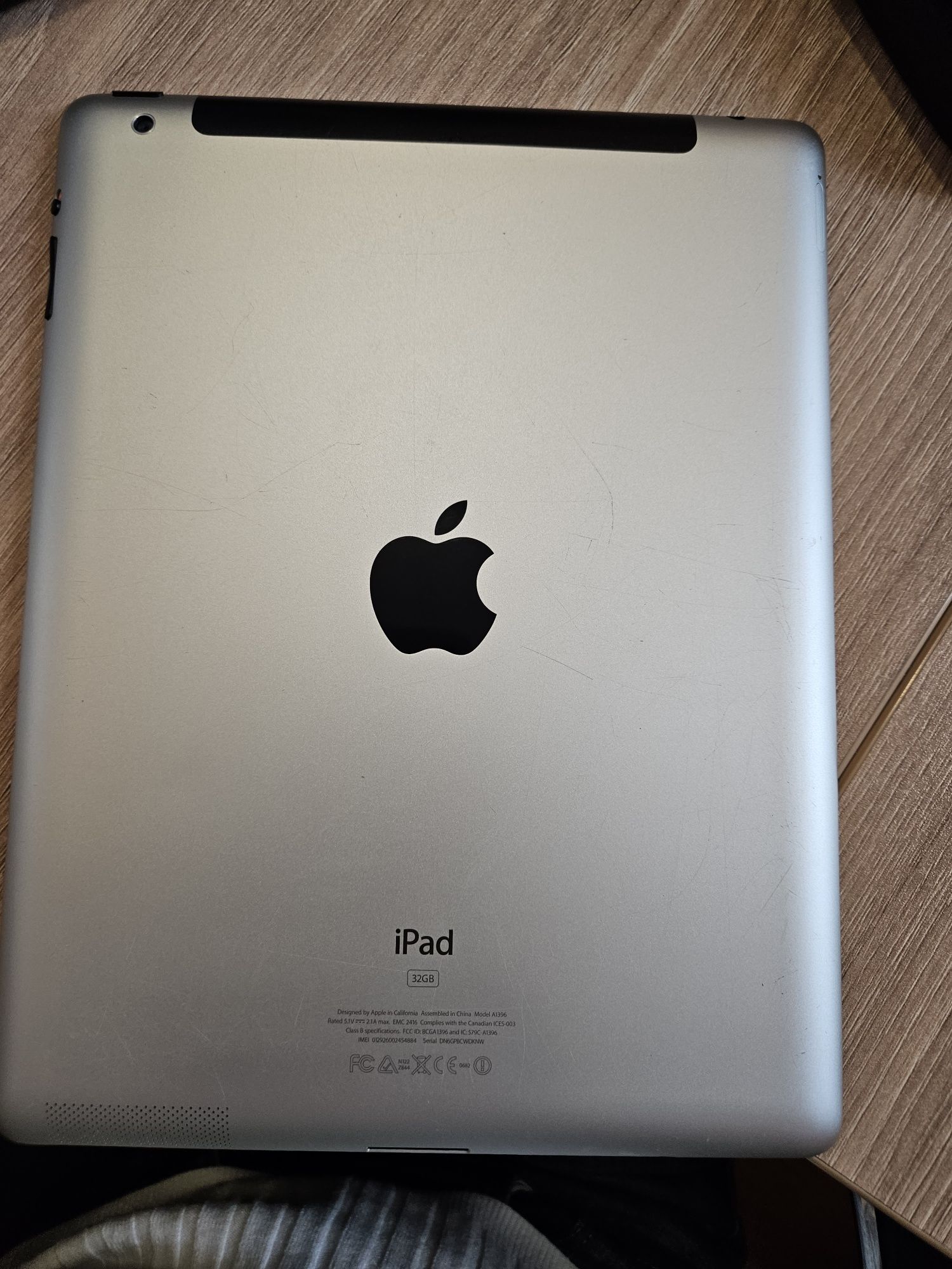 Продам iPad 2 ( 32 gb)
