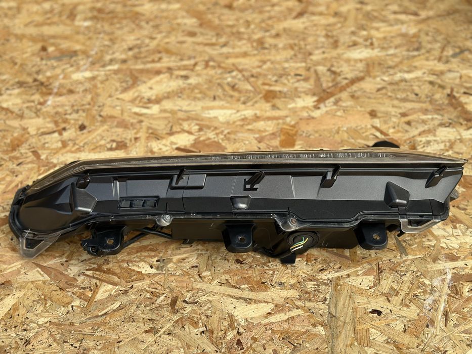 Lexus NX 2017-2021рік фара дхо права ліва LED оригінал б/у