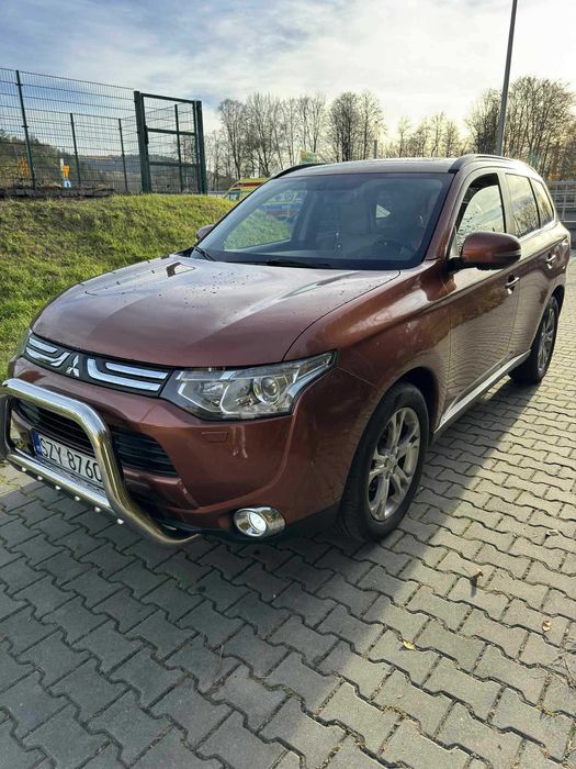 Mitsubishi Outlander 3 2.0 CVT INTENSE . Zamiana