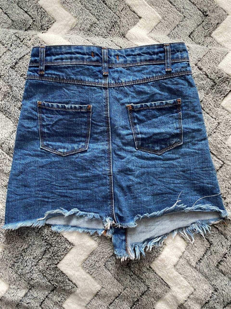 Коротка джинсова спідниця