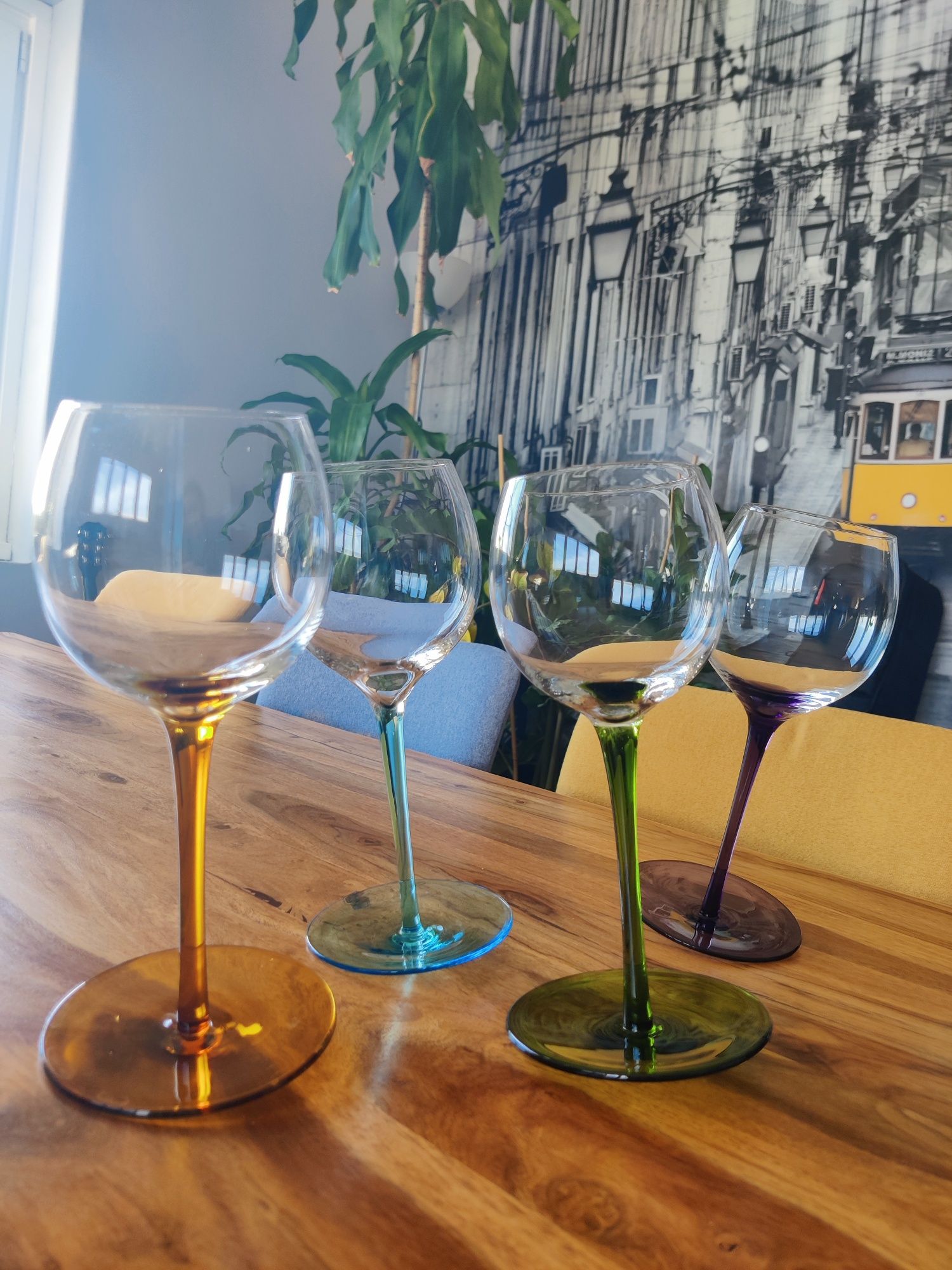 4 copos divertidos para  vinho/cocktail DUKA