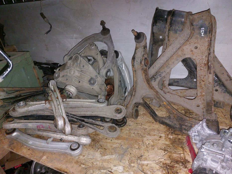 Подвеска ричаг цапфа амортизатор розборка шрот VW Touareg Audi A4
