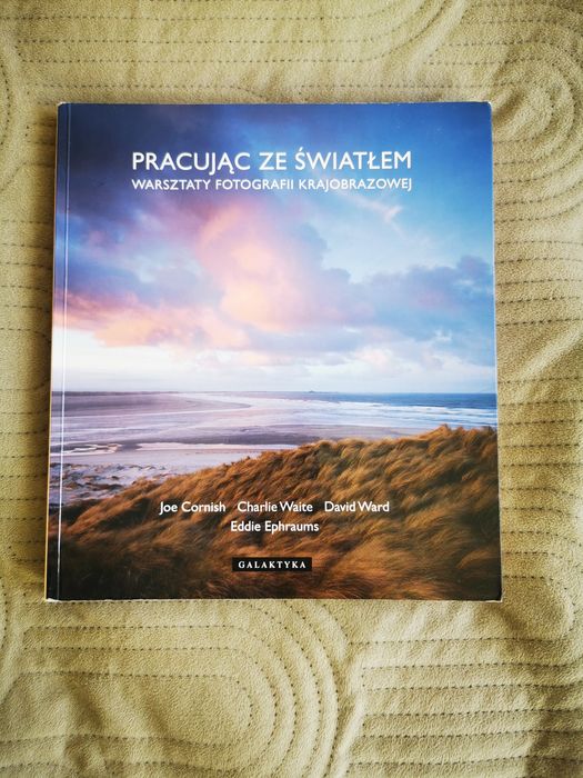 Książka pracujac ze światłem