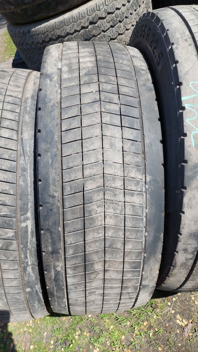 Opony 295/55r22,5 Continental