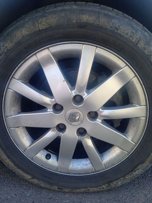 Титани Renault Megane 3 R16 (5×114.3, ET47) — відмінний стан