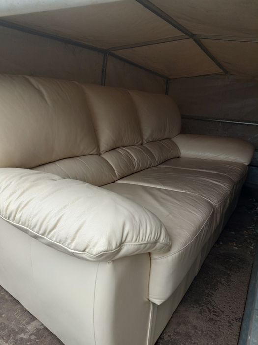 Kanapa skórzana z funkcją spania plus dwa fotele