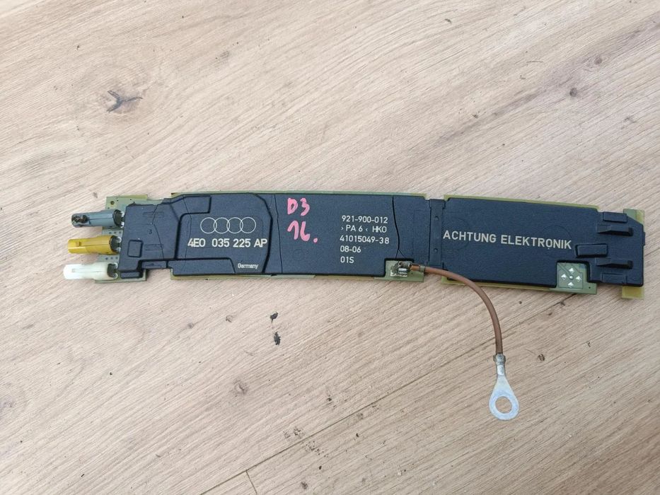 AUDI A8 D3 WZMACNIACZ ANTENOWY ANTENY 4E0035225AP