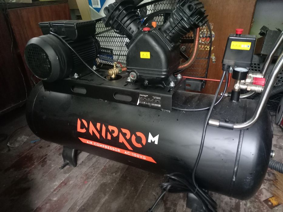 Компрессор Днипро м 100л