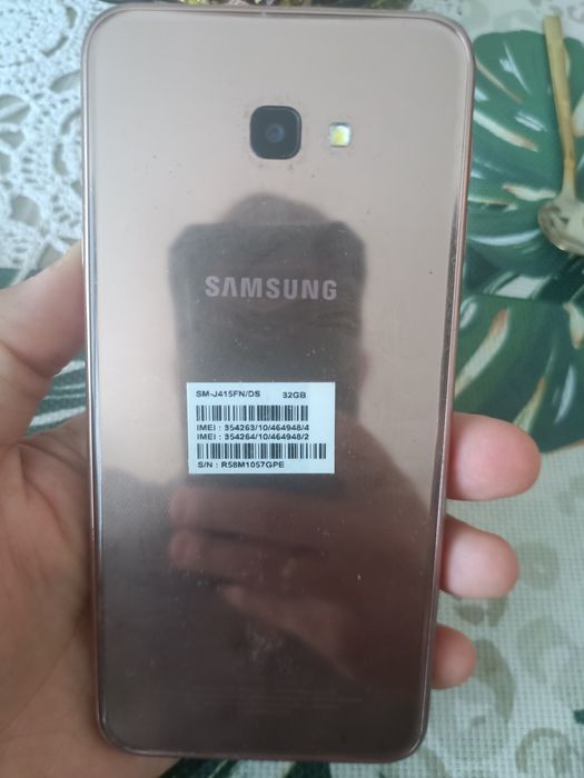 Telefon Samsung Galaxy J4+