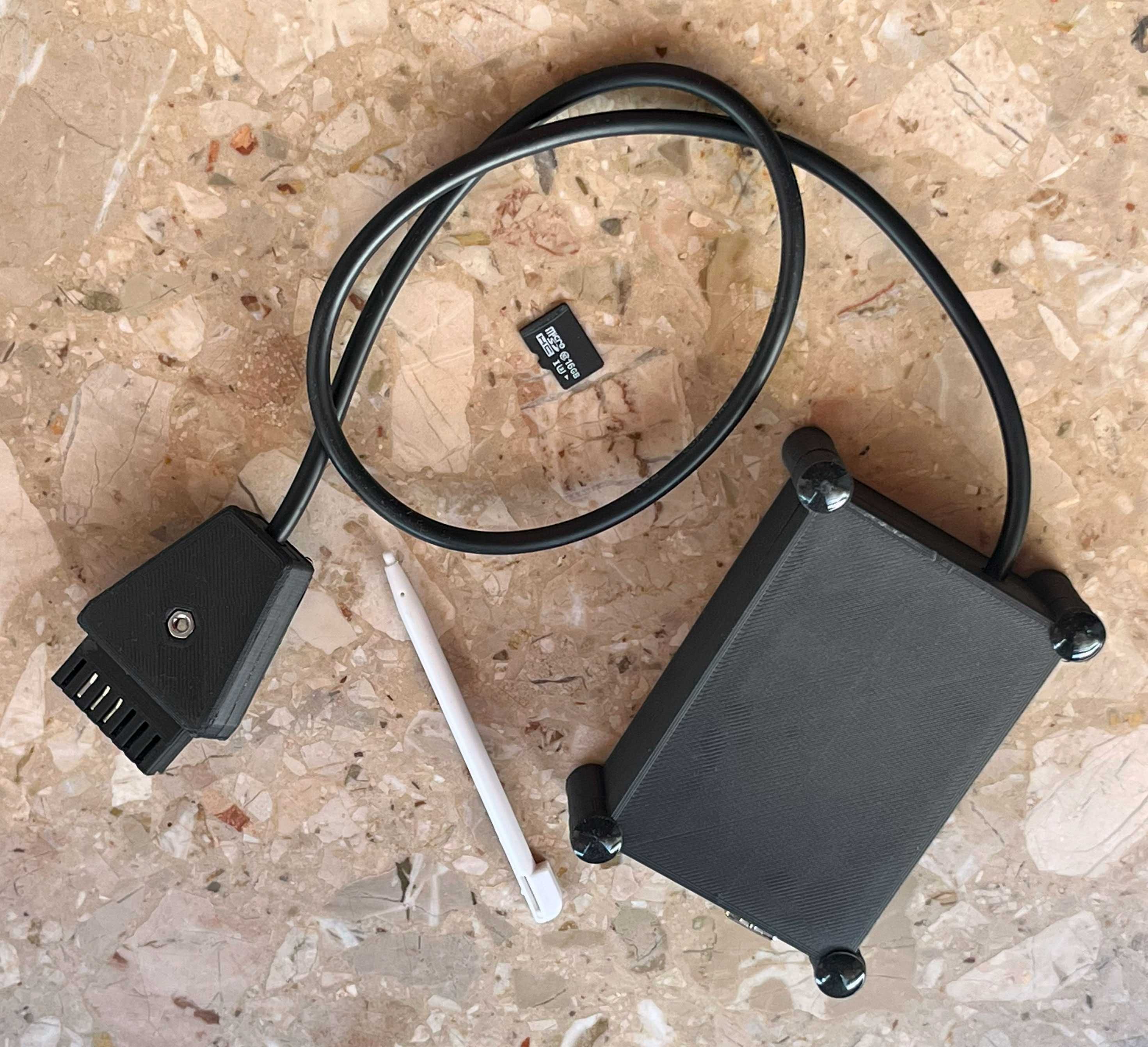 Stacja dyskietek do ATARI - Sdrive Max + karta pamięci MicroSD