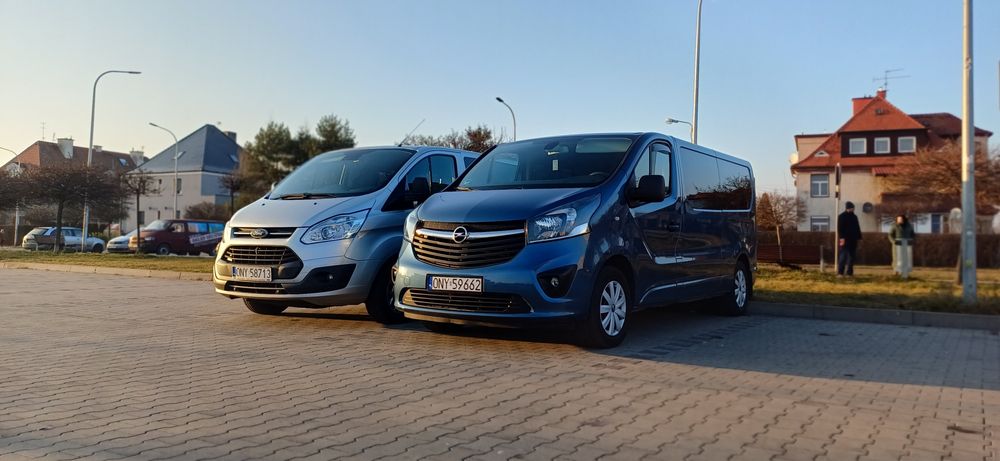 Wynajem busa 9-osobowego/ Przewóz osób/Transport/ Lotniska wesela