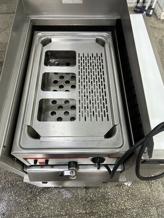 Мобільна кухня ( Front cooking) Rieber.