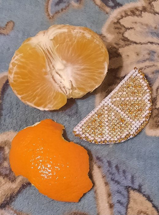 Брошка вишита Цитрус