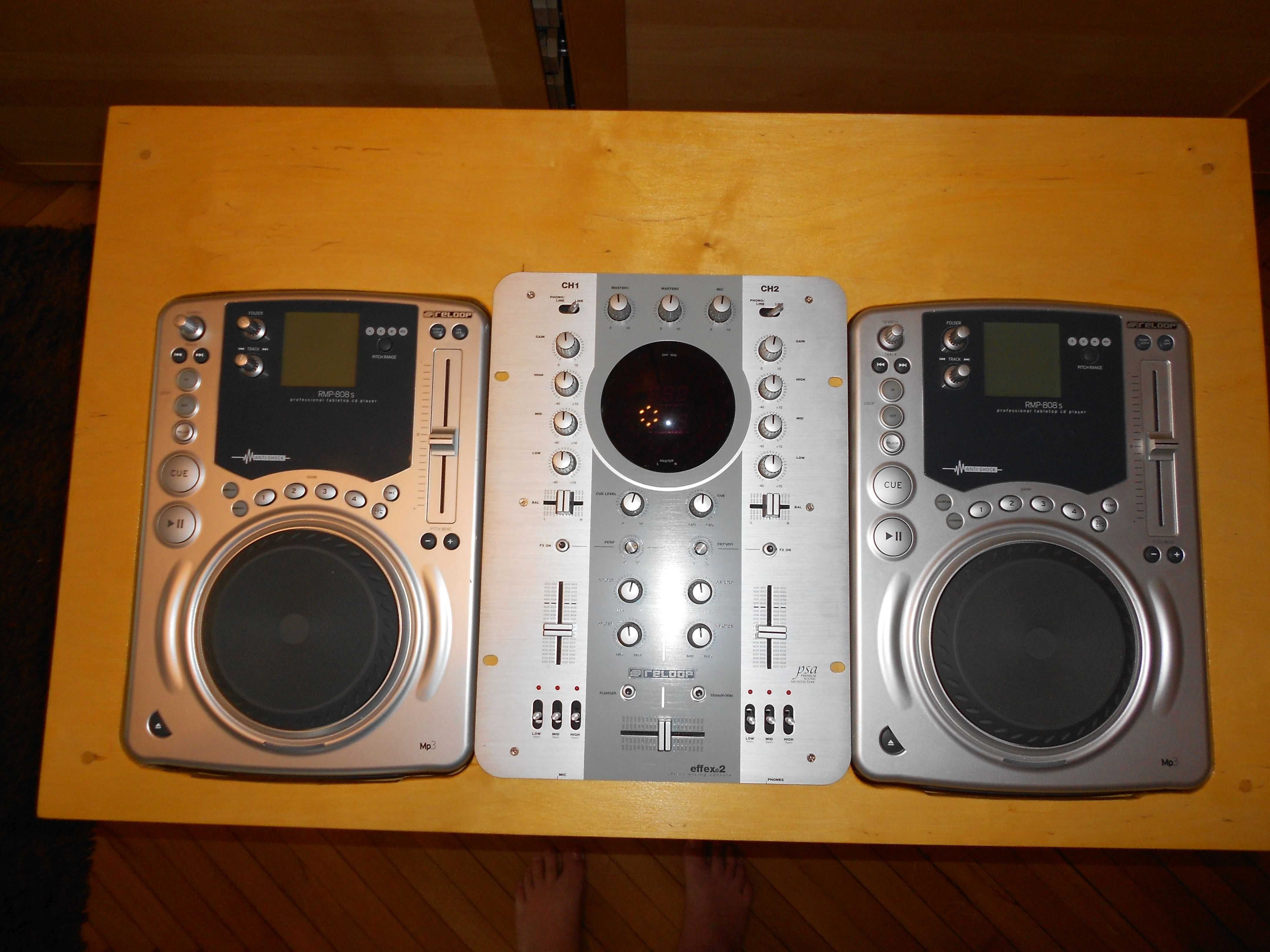Zestaw Reloop Effex 2 + 2x RMP-808s + bonus