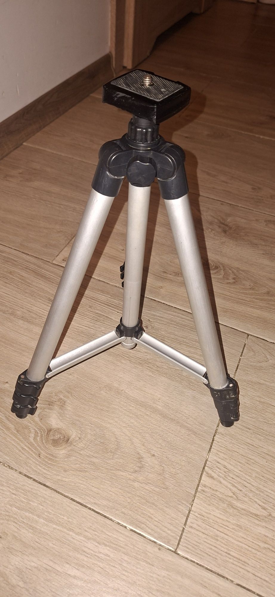 DJI Osmo mobile 3 gimbal