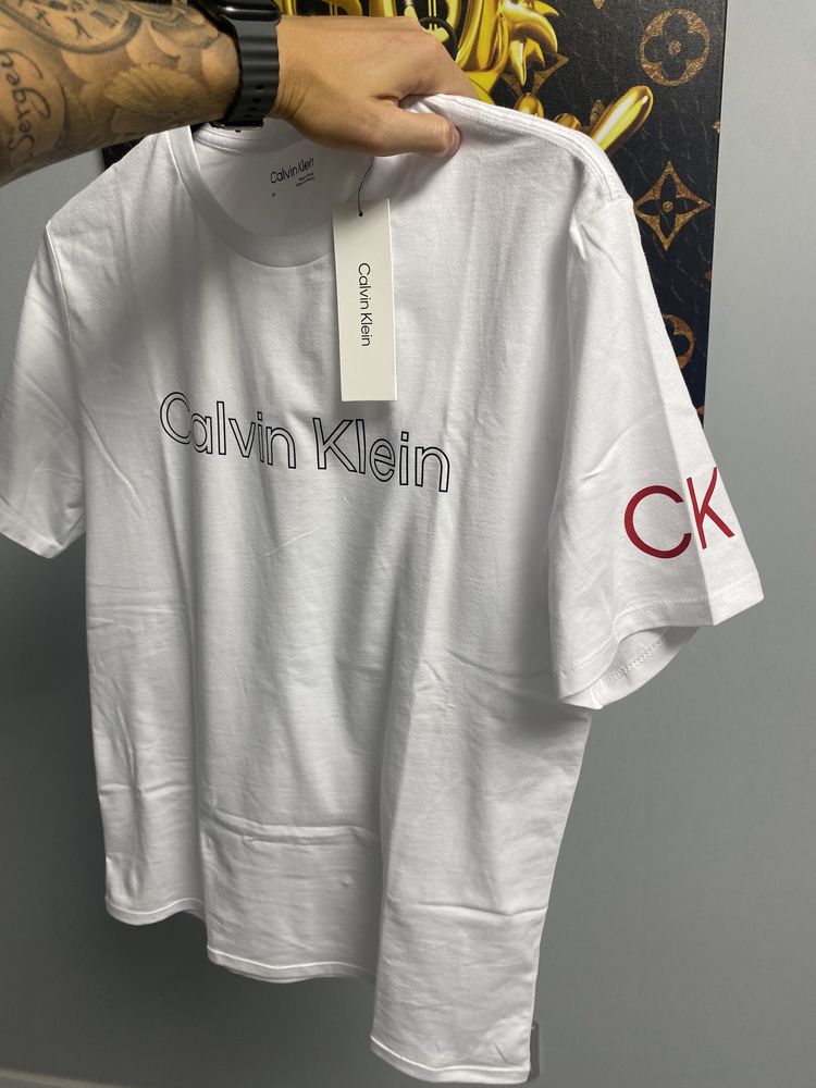 Футболка Calvin Klein