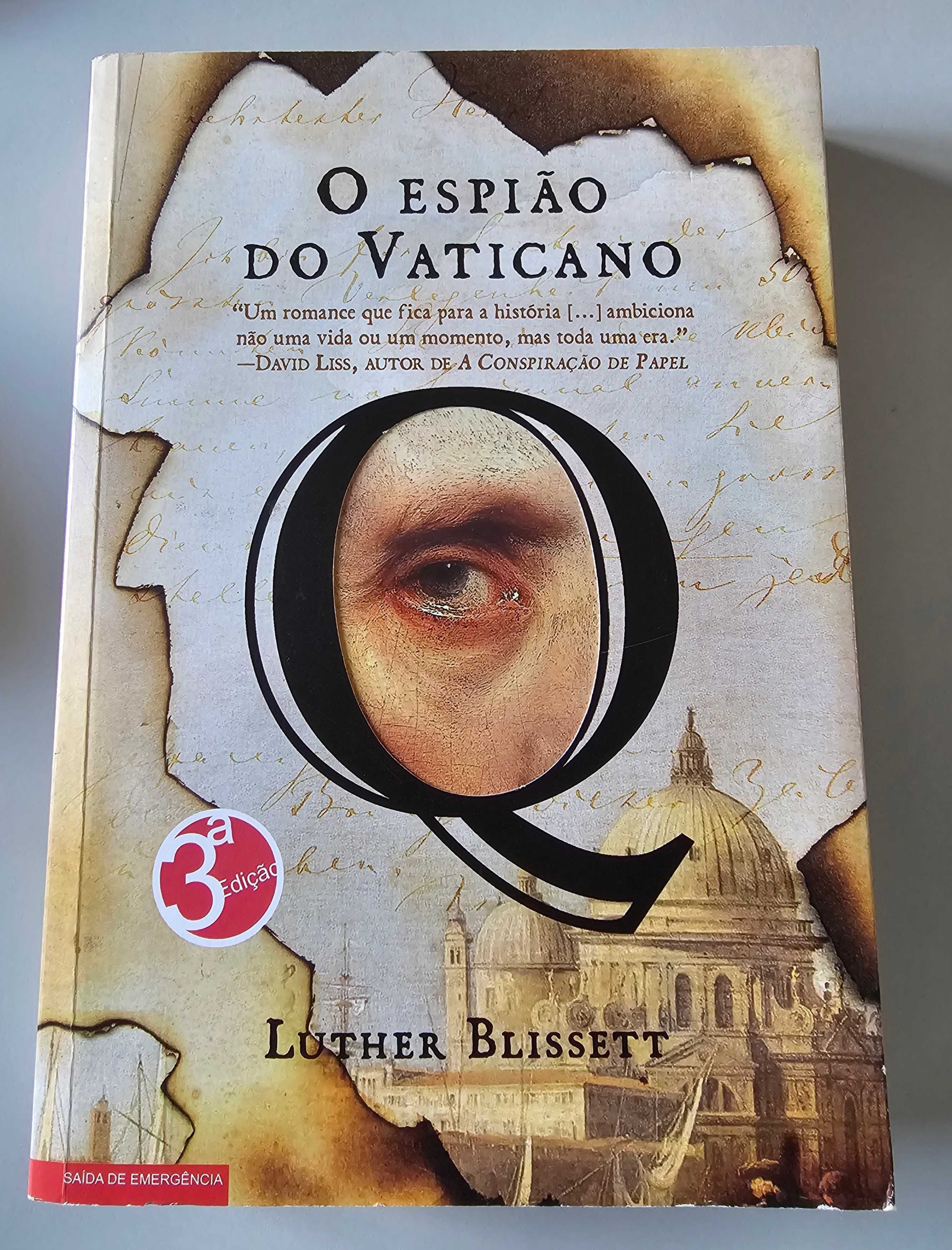 Livro "Q, O Espião do Vaticano" de Luther Blisset