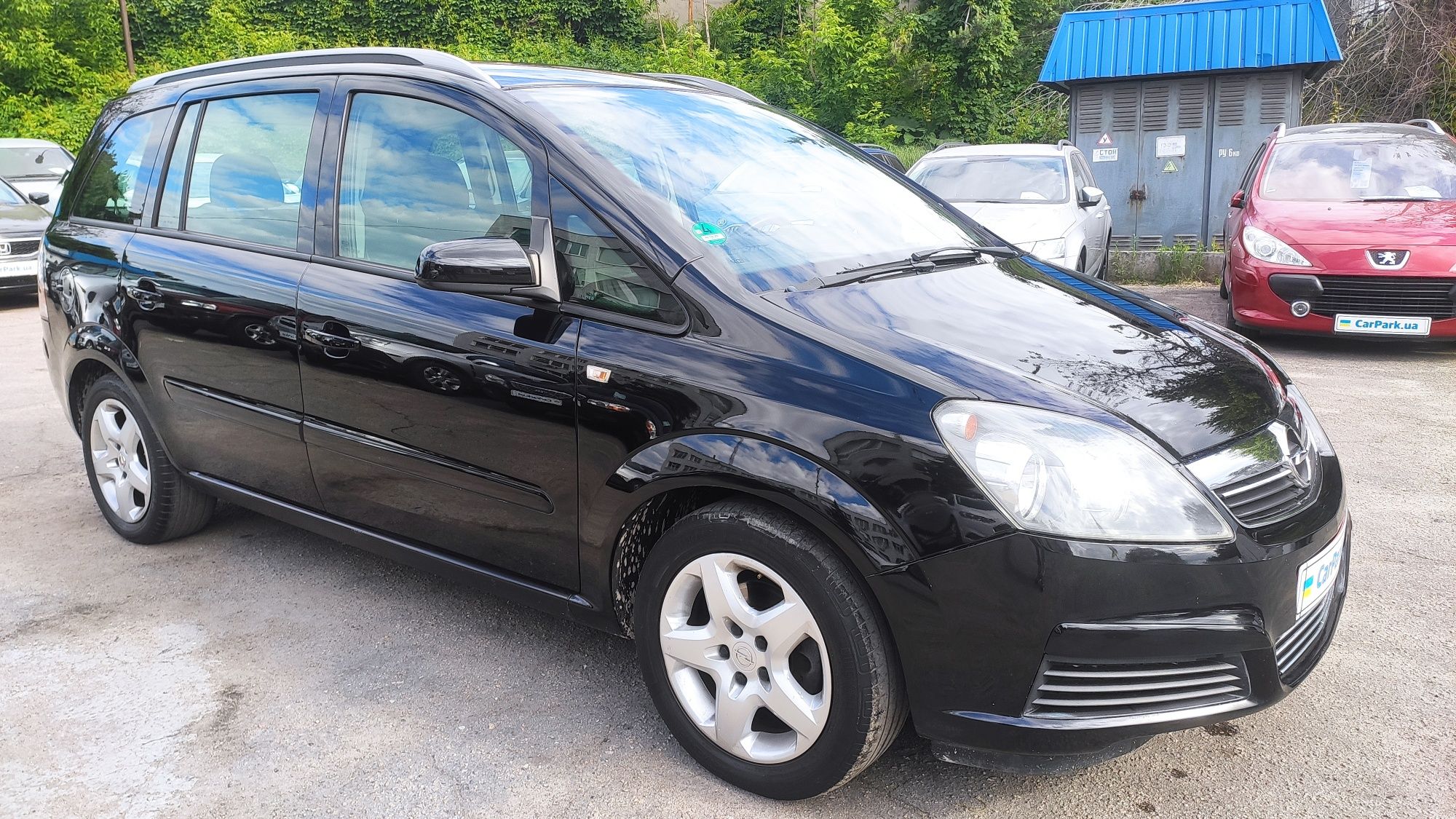 Opel Zafira 1.8 бензин