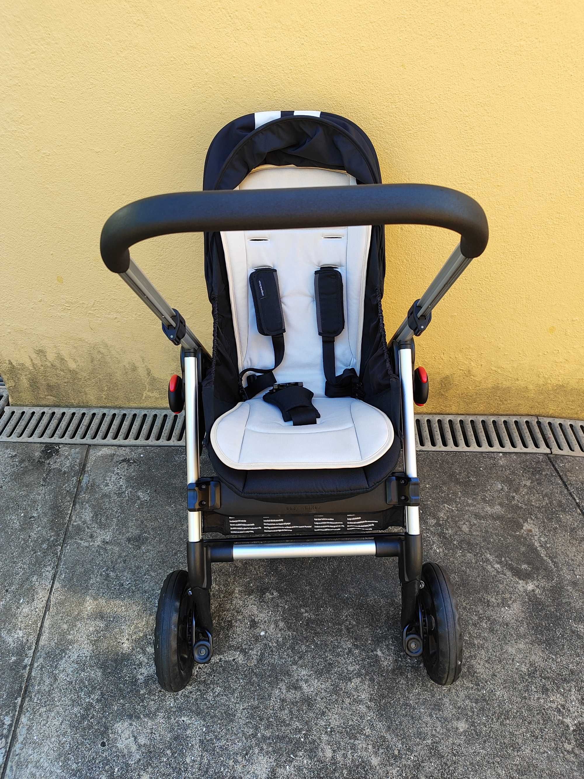 Carrinho de Passeio até 30kg + Alcofa EASYWALKER JUNE --- Topo de gama