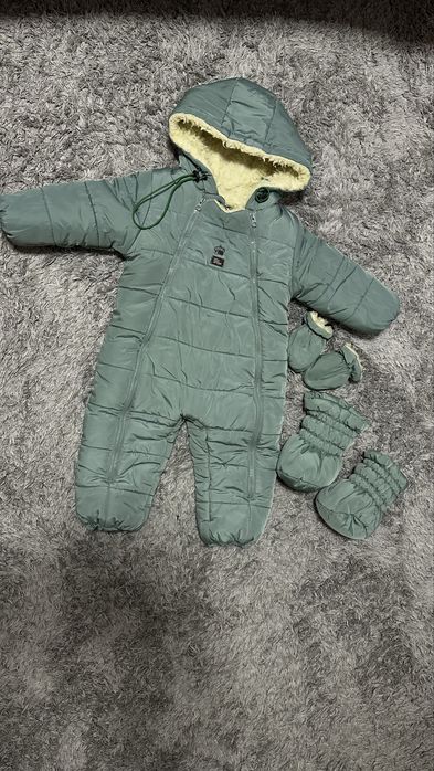 Зимовий комбінезон на овчині 80 розмір з пінетками