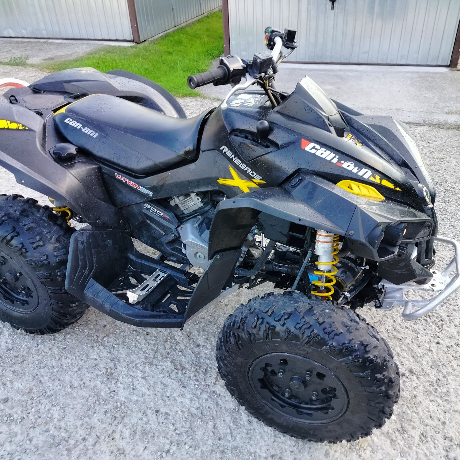 Quad quady ATV can am (Polaris Yamaha Suzuki kawasaki cf Moto)