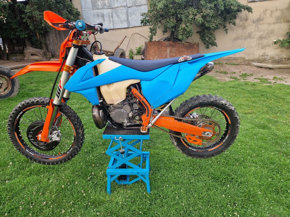 Ktm exc 300 six days 2017