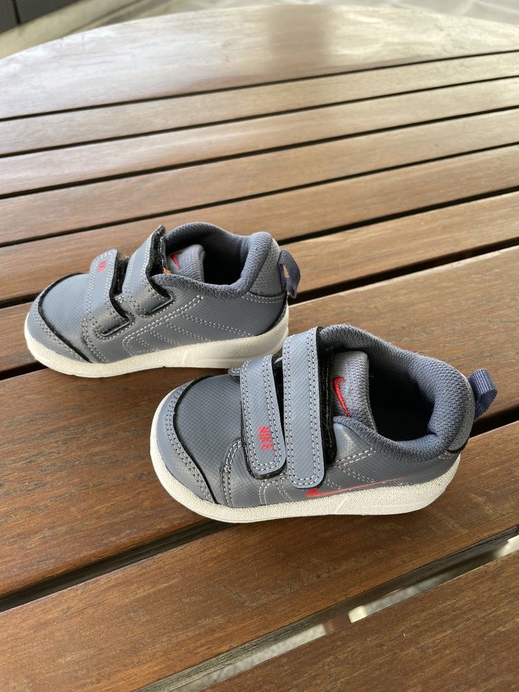 Sapatilhas crianca Nike - Tamanho 20