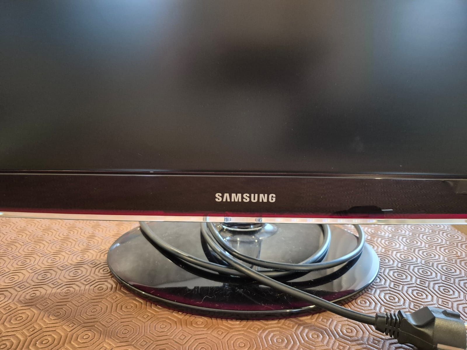 Monitor / TV Samsung T2270HD